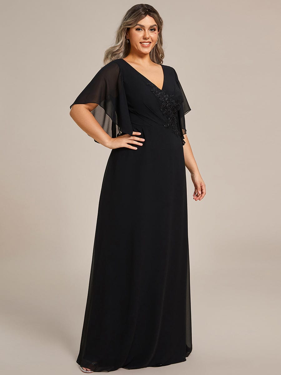 Elegant Plus Size A-line Half Sleeve Chiffon Mother of the Bride Gown with Applique